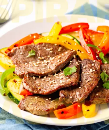 Fettine al sesamo con verdure croccanti