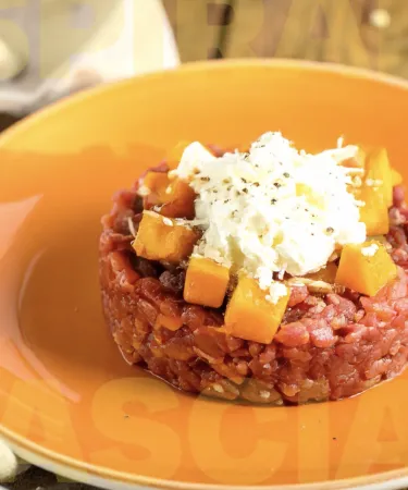 Tartare con zucca arrosto e robiola